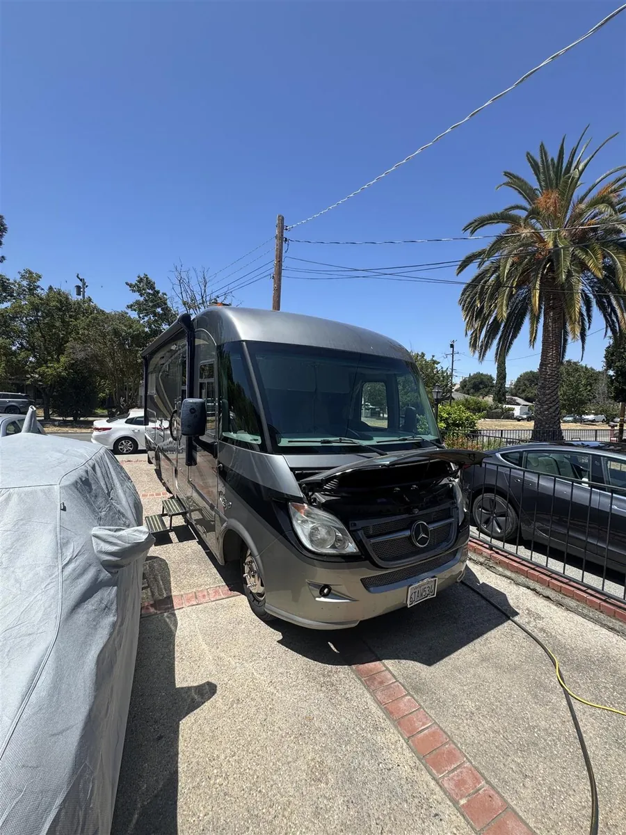 2012 Itasca Reyo RV inspected by Honest Man's Mobile RV Inspections