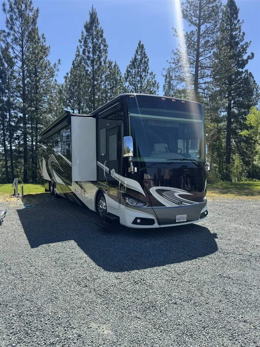 2016 Tiffin Phaeton 44OH RV inspected by Honest Man's Mobile RV Inspections